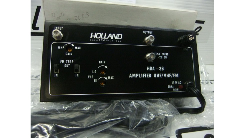 Holland HDA-36 UHF VHF FM 36DB amplificateur